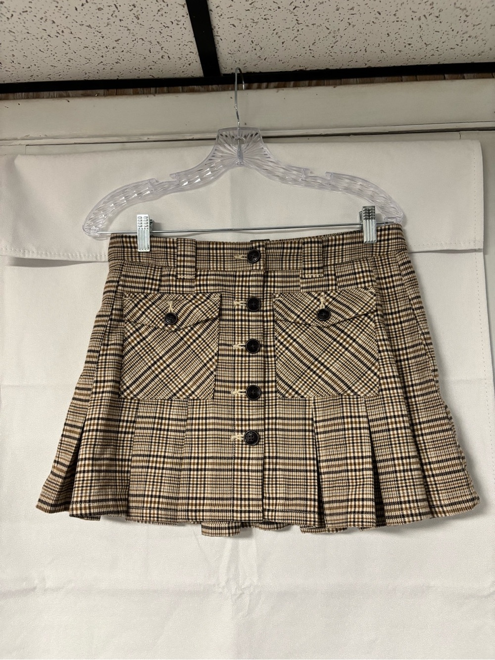 American Eagle Plaid Button-Front Mini Skirt in Beige